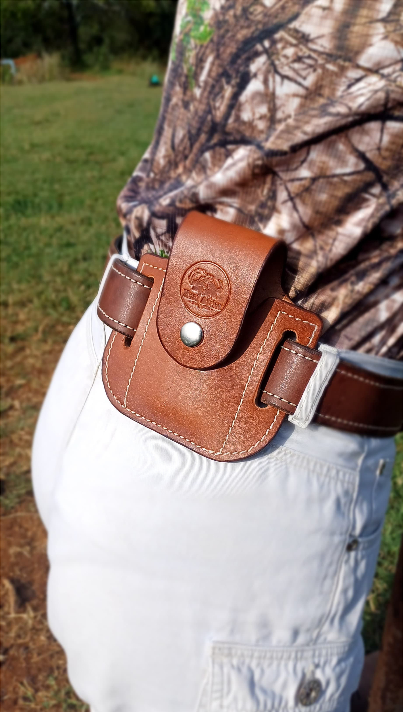 CORP-KNIPMES-POUCH-Leather-Knipmes-and-Multitool-Pouch-02